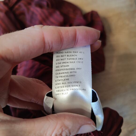 Avavav Apartment Pants Womens Medium Red Stripe Semi-Sheer Flare Pull On Mesh - Picture 7 of 8